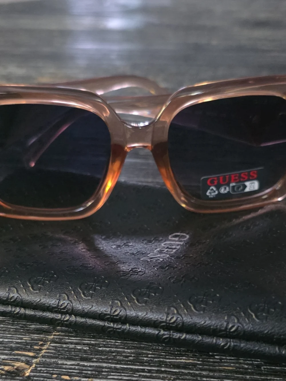 GUESS Square Retro Sunglasses in Brown with Black Lenses